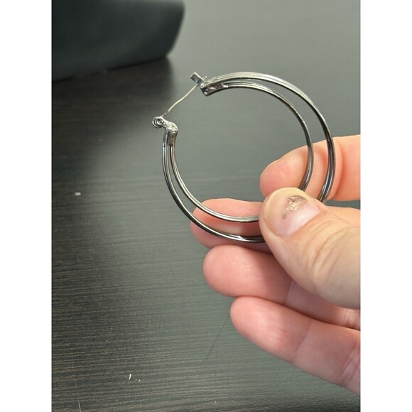 Vintage Black Double Hoop Leverback Earrings - Picture 11 of 14